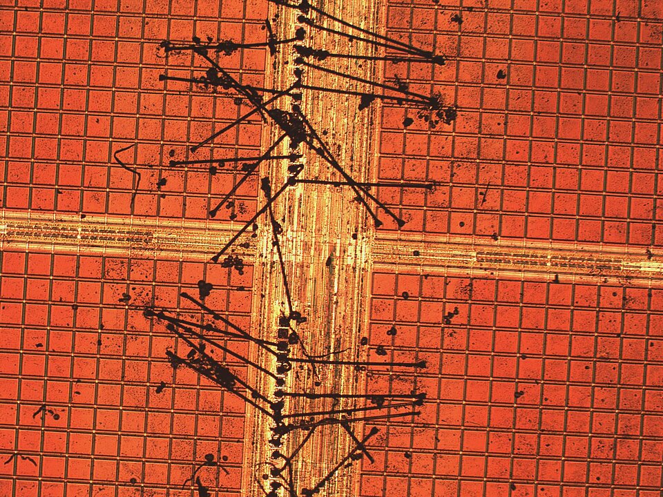 Illustration: AI Boom Creates 40% Price Surge in Memory Markets