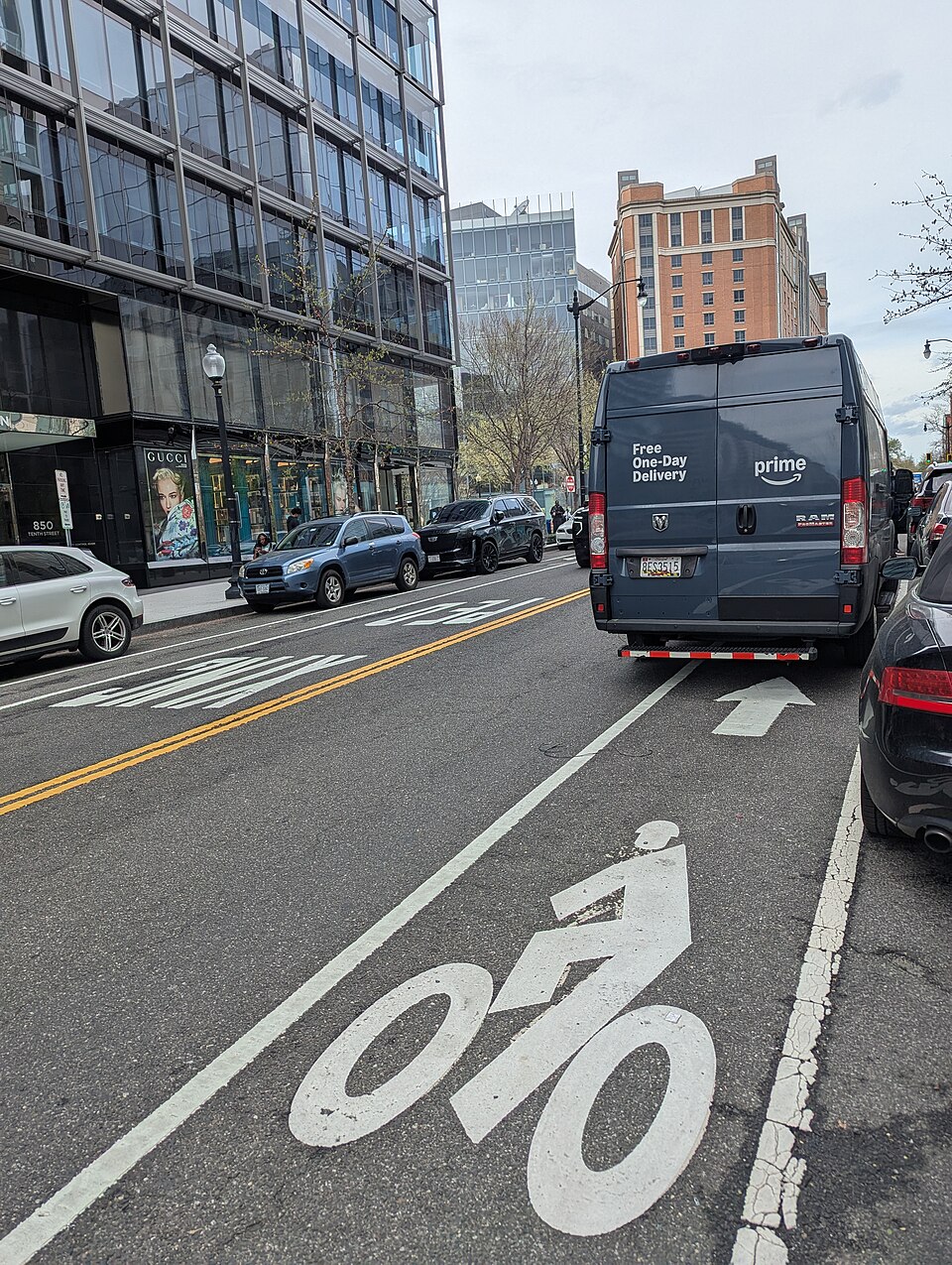 Illustration: Amazon Prime Day Sales Prediction Markets: 89% Accuracy Using AWS Traffic Metrics