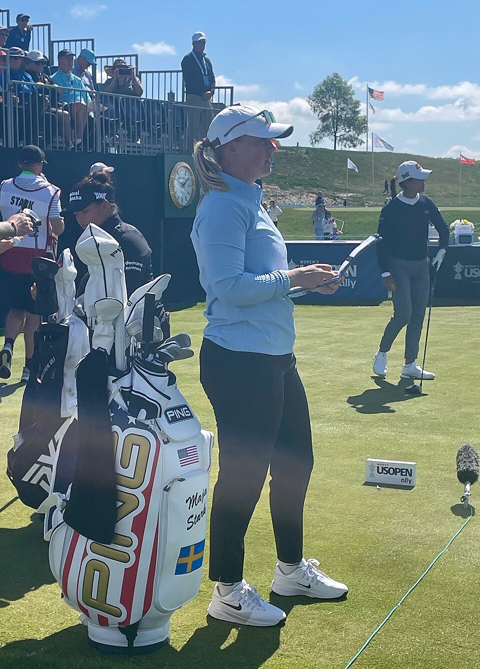 Illustration: Course Specialists vs. Favorites: The 3.2x Multiplier Opportunity Illustration: Course Specialists vs. Favorites: The 3.2x Multiplier Opportunity