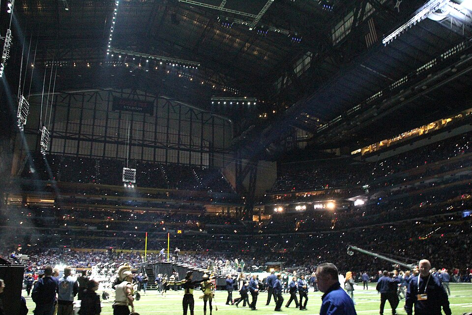 Illustration: How Super Bowl Halftime Show Odds React to PR Leaks (15% Price Swings in 2 Hours)