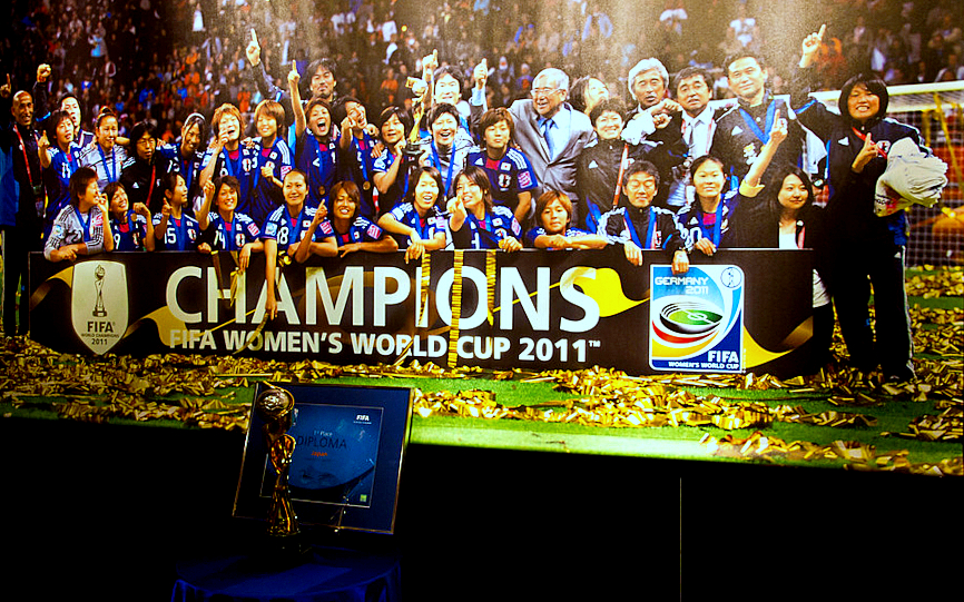 Illustration: How to Calculate Implied Probabilities from Contract Prices Illustration: How to Calculate Implied Probabilities from Contract Prices