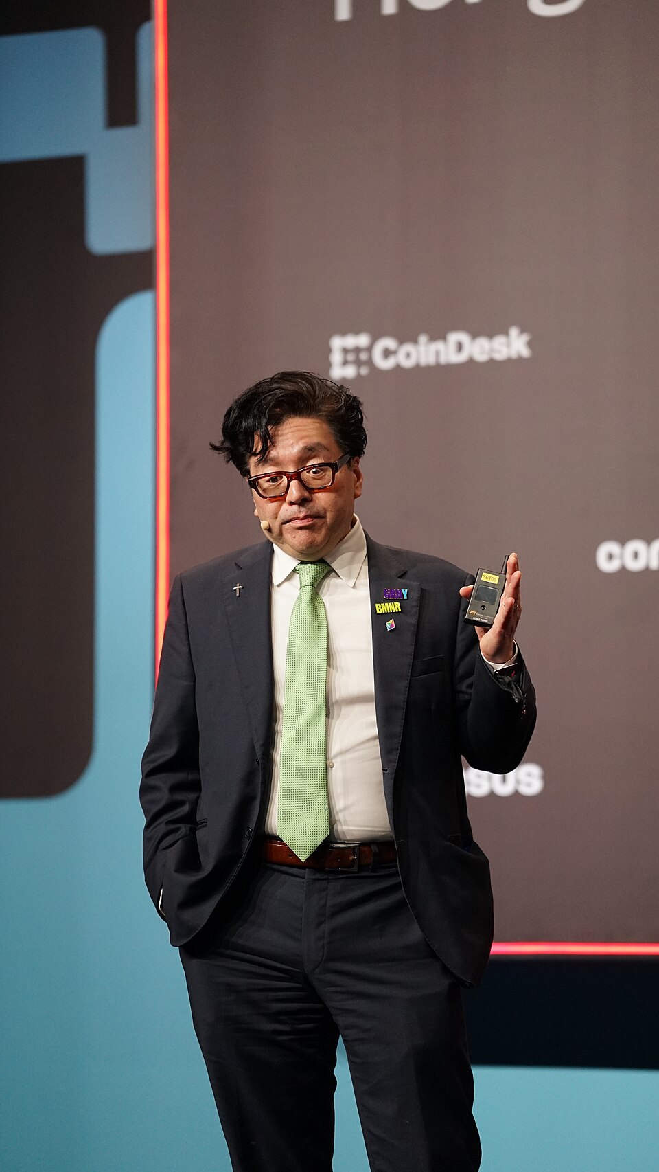 Illustration: Platform Selection and Liquidity Requirements for Institutional Hedges