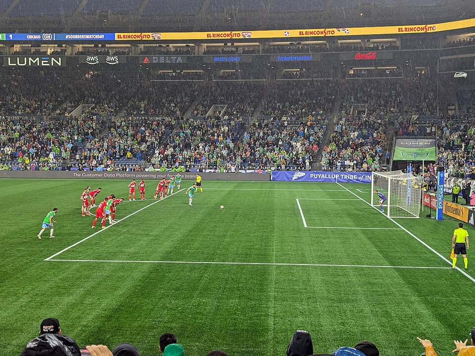 Illustration: Polymarket vs Traditional Sportsbooks: The Liquidity Advantage