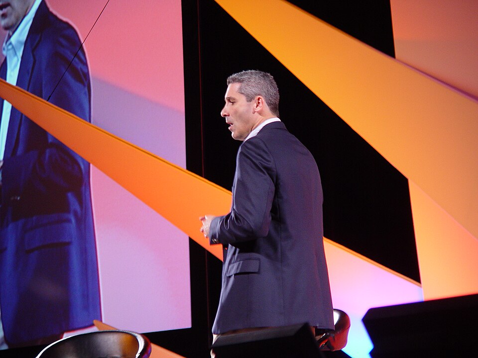 Illustration: Prediction Markets Price 72% Odds of Microsoft Gaming Record 2026 Growth Despite Q2 Revenue Decline