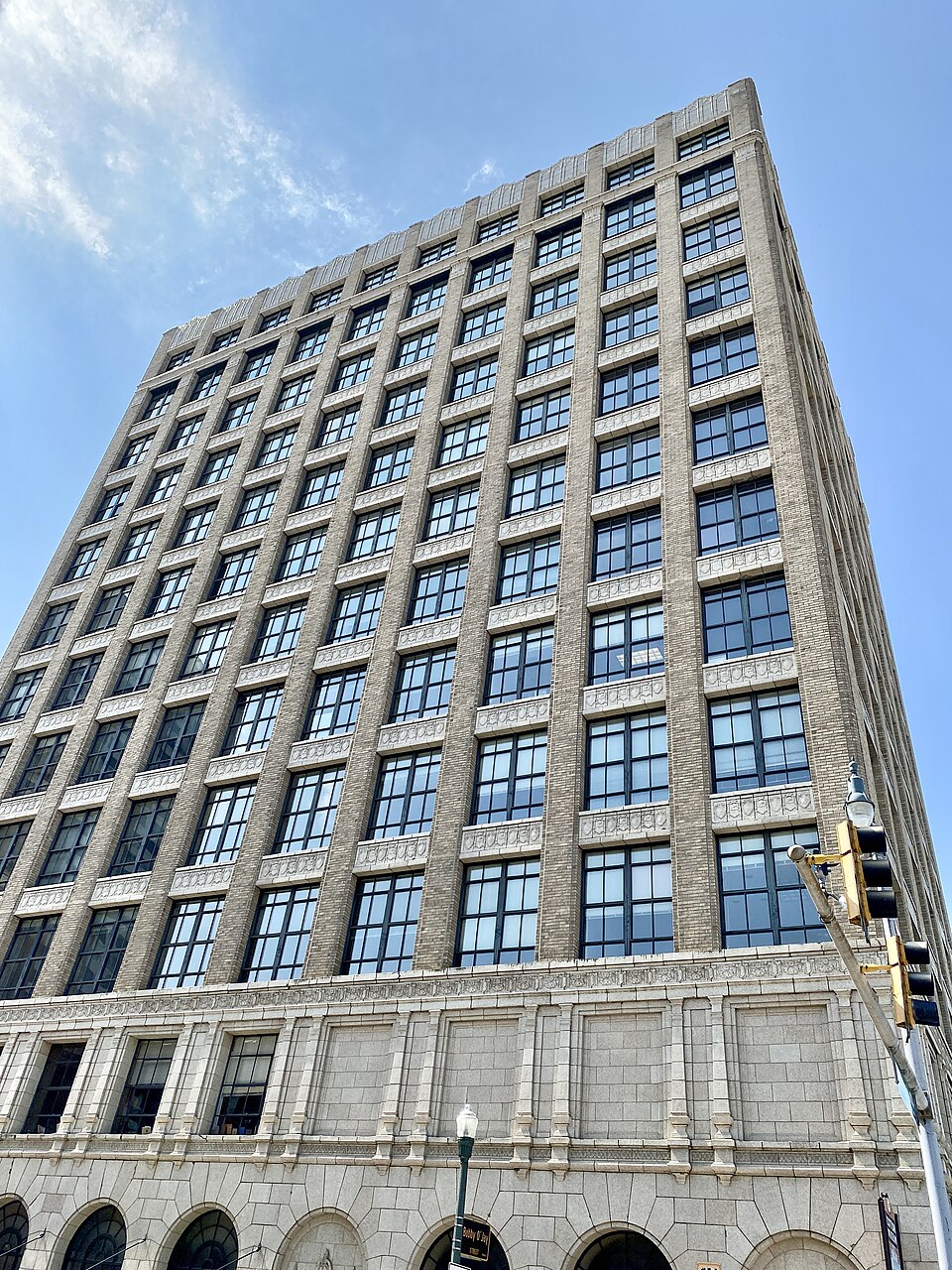 Illustration: The Cotton Price Forecasting Gap — Why Traditional Methods Fall Short