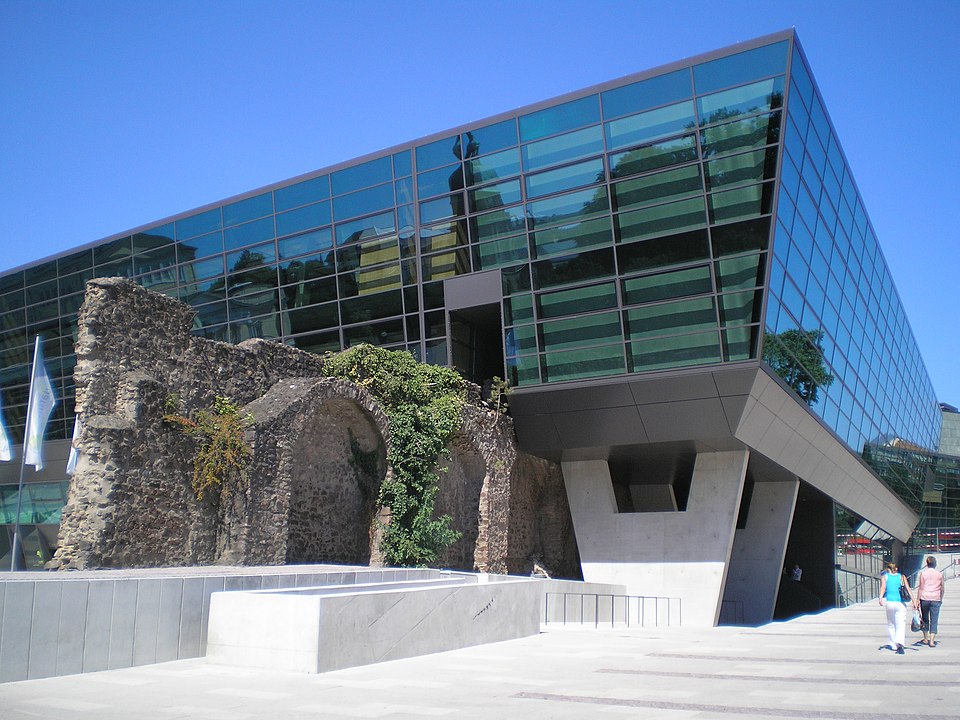 Illustration: The Platinum-Like Properties and Compound Research Market Potential