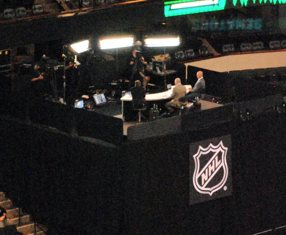 Illustration: Top Platforms for NHL Free Agency Markets: Kalshi vs Polymarket Liquidity Comparison