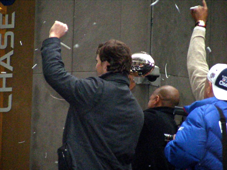 Illustration: When Resolution Oracles Favor the Unexpected MVP