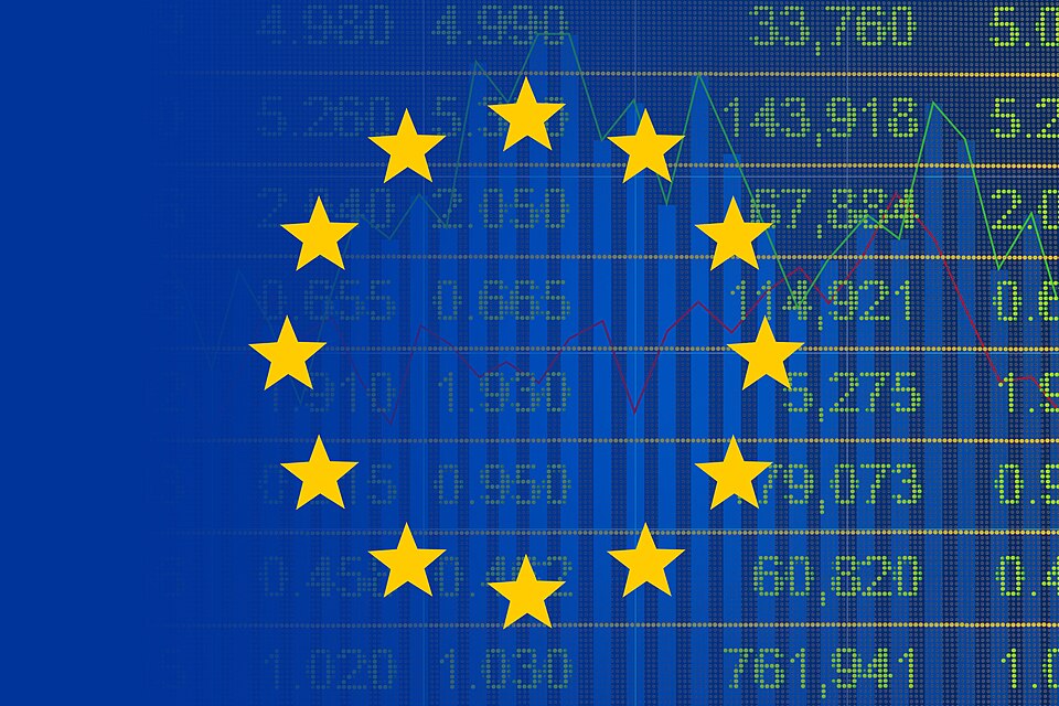 Illustration: Why Prediction Markets Outperform Traditional Polls in Macro Forecasting