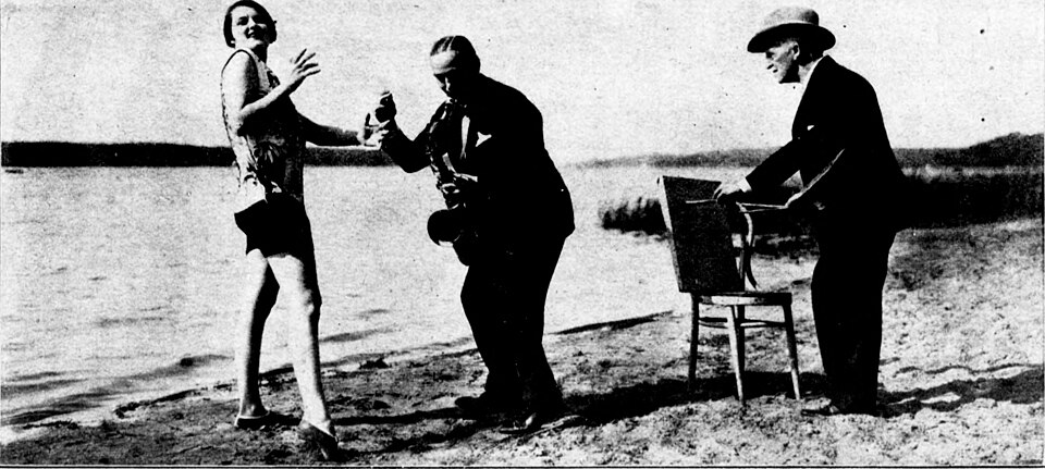 Illustration: How Do Mobile Trading Features Compare Across MLB Prediction Apps?